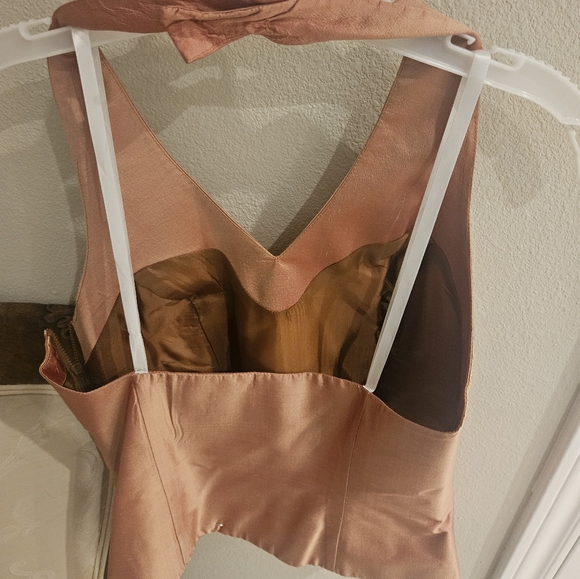 Victoria Pappas silk halter top in Bronze size 8 - Picture 3 of 5